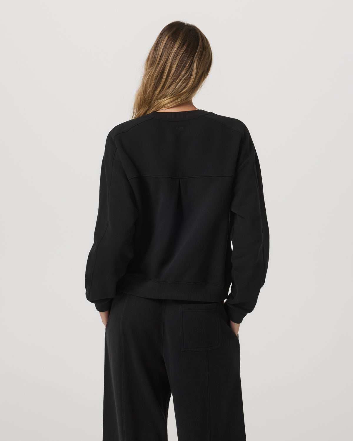 Sedona Seams Crew Women's Black Fleece Sweatshirt - Image 3