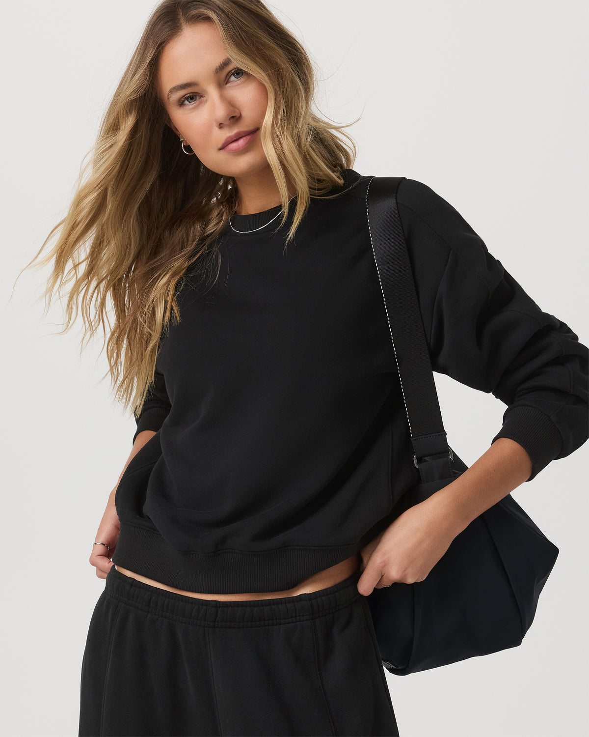 Sedona Seams Crew Women's Black Fleece Sweatshirt - Image 4