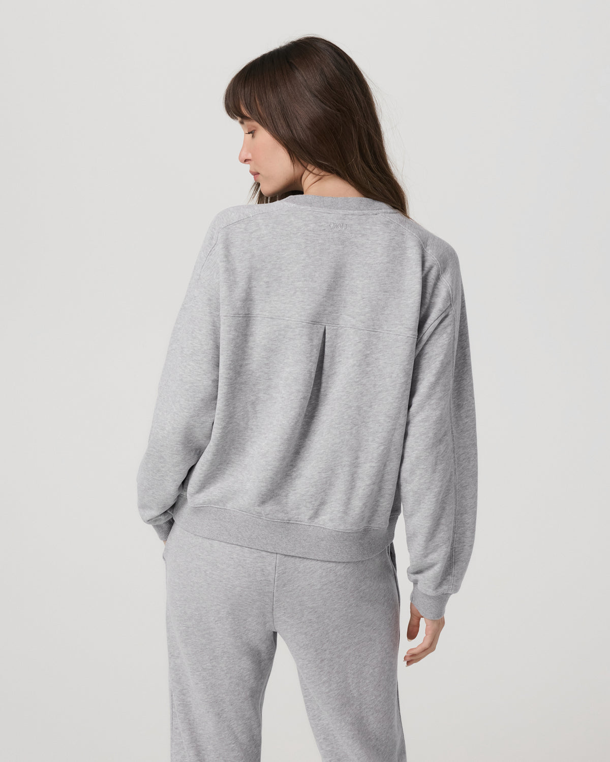 Sedona Seams Crew Women's Light Heather Grey Sweatshirt - Image 3
