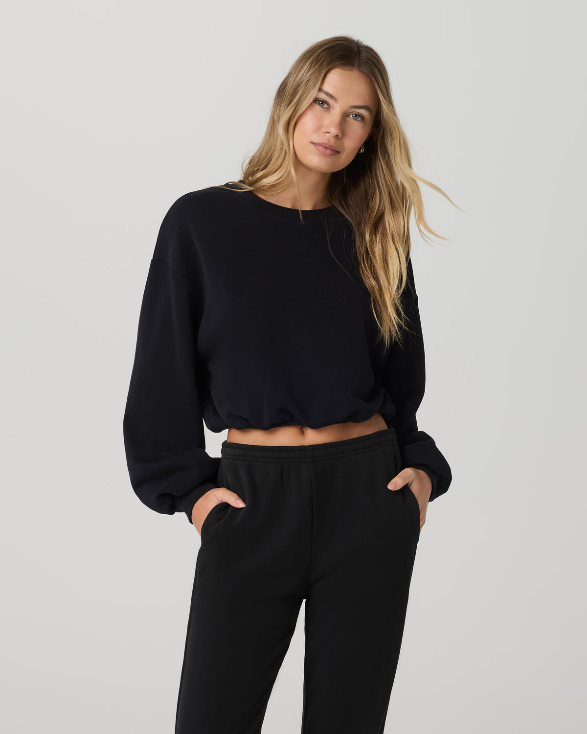 Sedona Bubble Crew Women's Black Pullover Crewneck