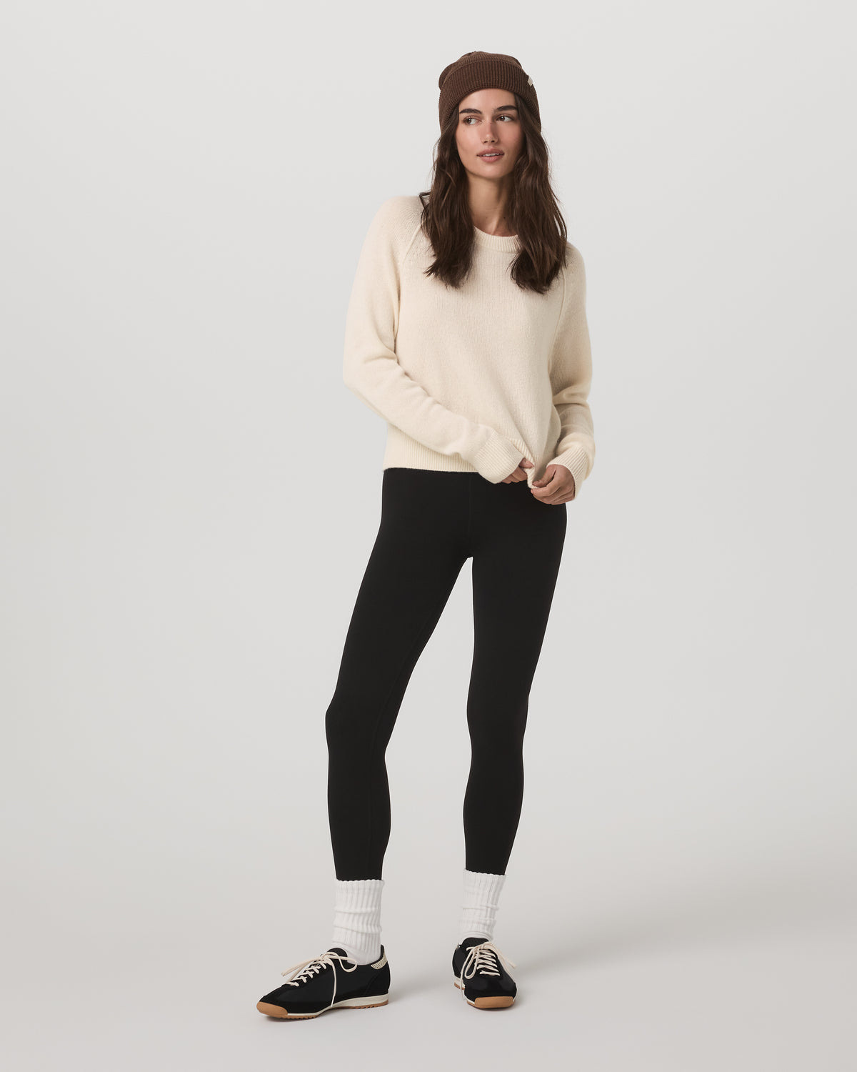 ??milie Cashmere Crew Women's Porcelain Pullover - Image 2