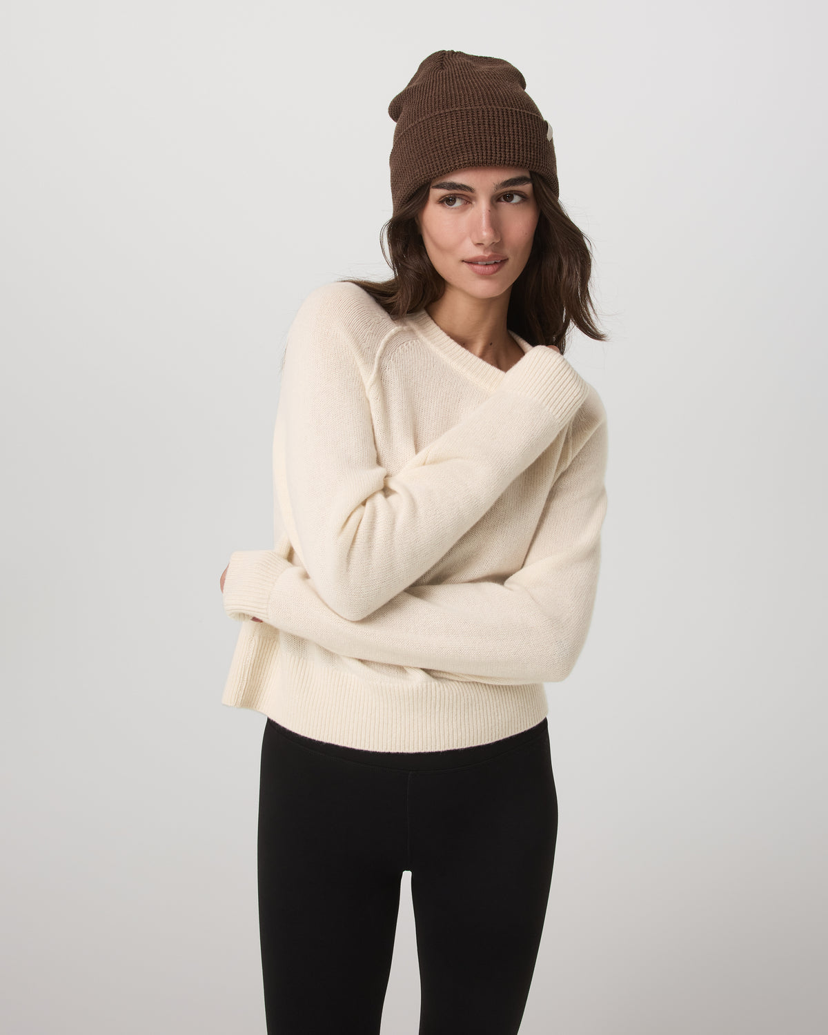 ??milie Cashmere Crew Women's Porcelain Pullover - Image 4