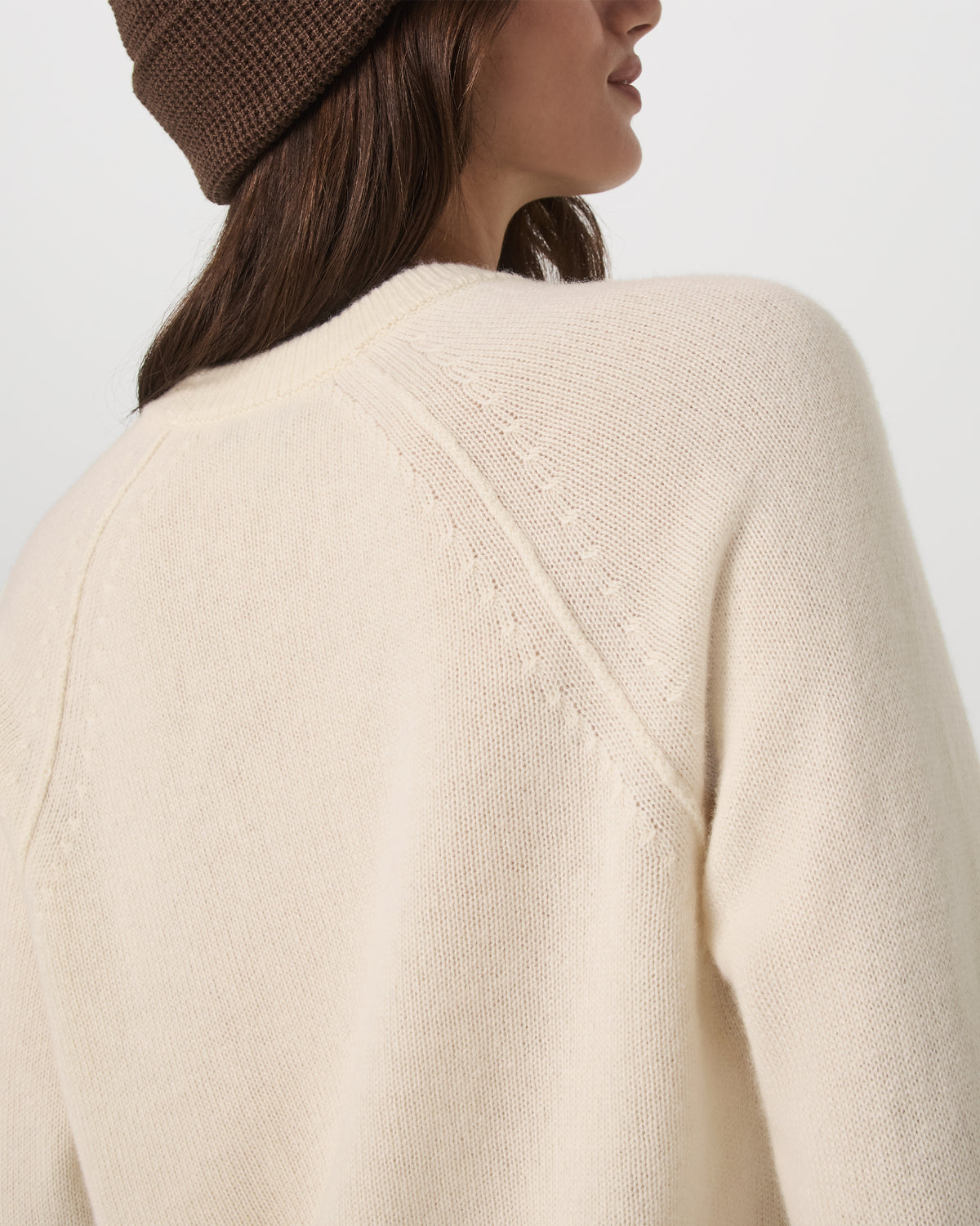 ??milie Cashmere Crew Women's Porcelain Pullover - Image 6