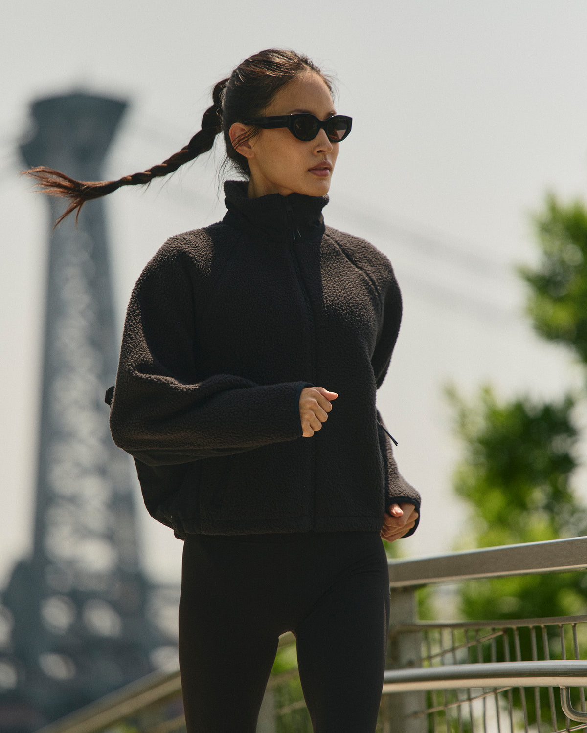 Alpine Jacket Women's Cozy Fleece Jacket in Black| Vuori