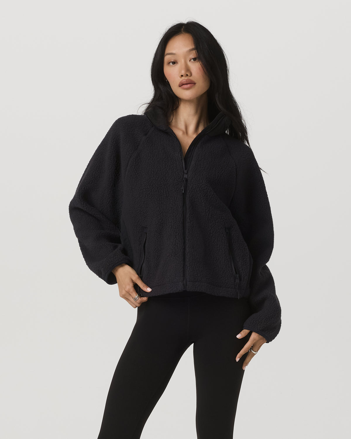 Alpine Jacket Women's Cozy Fleece Jacket in Black| Vuori - Image 5