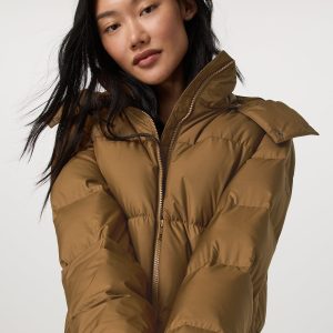 Alta Down Jacket Women's Puffer Jacket in Rum