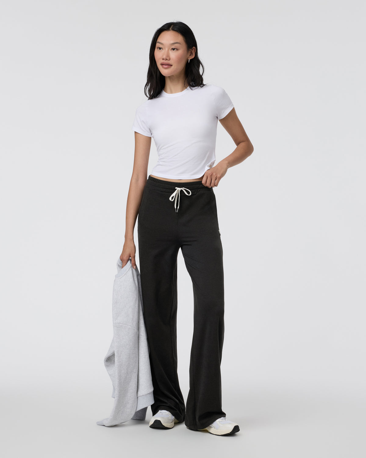 Halo Essential Wideleg - Long Black Heather - Image 4