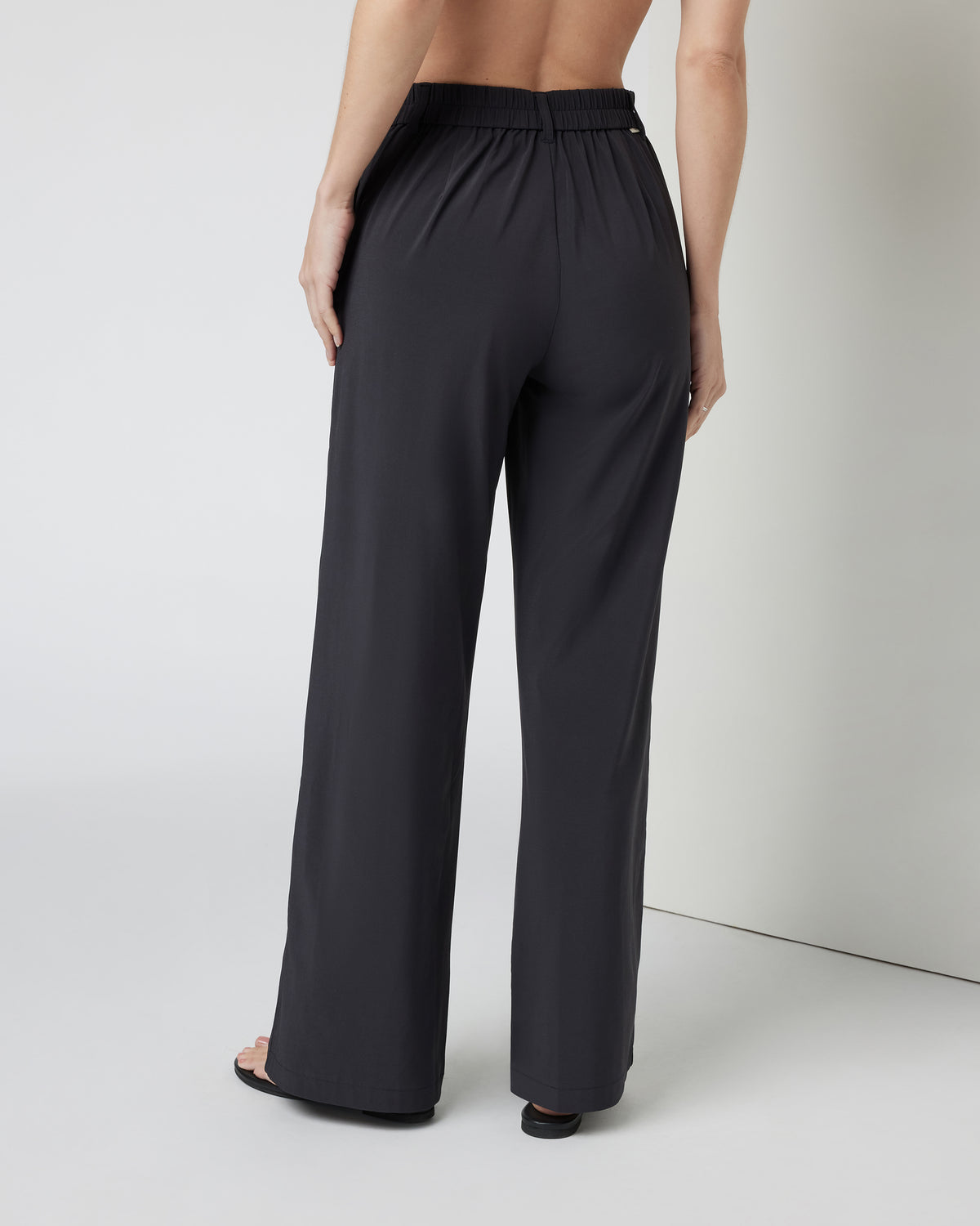 Villa Trouser-Short Black Tailored Pants - Image 3