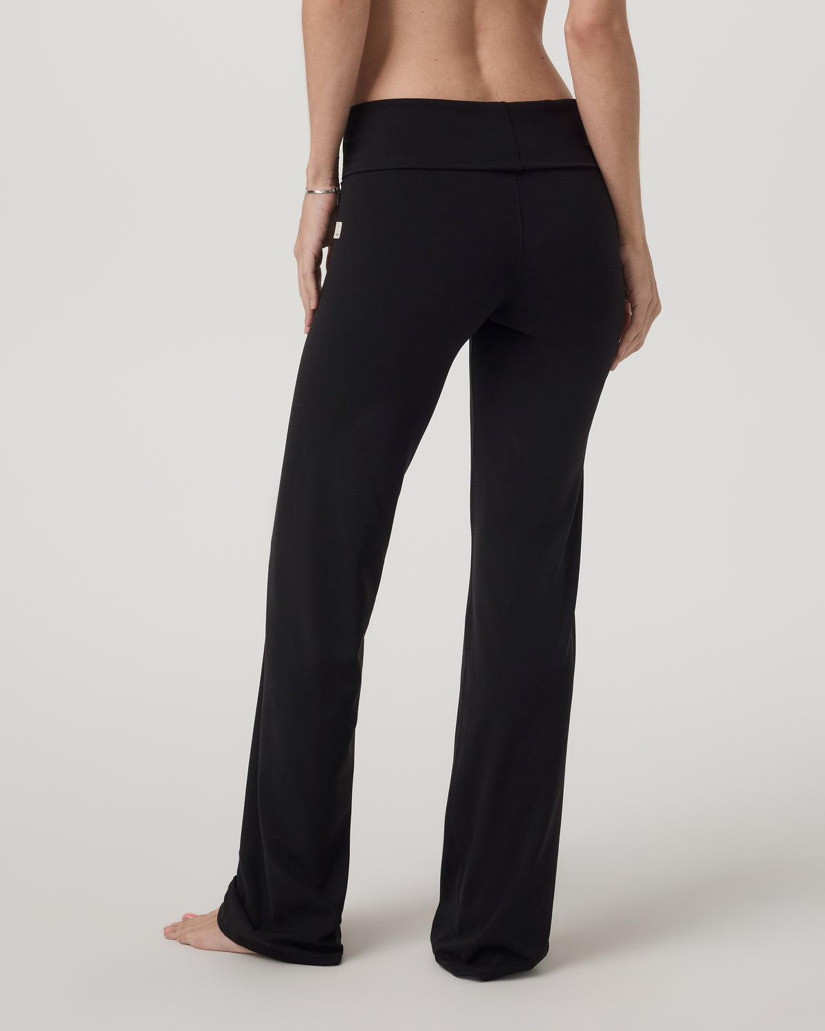 Vuori AllTheFeels? Foldover Pant Women's Black Pants - Image 3