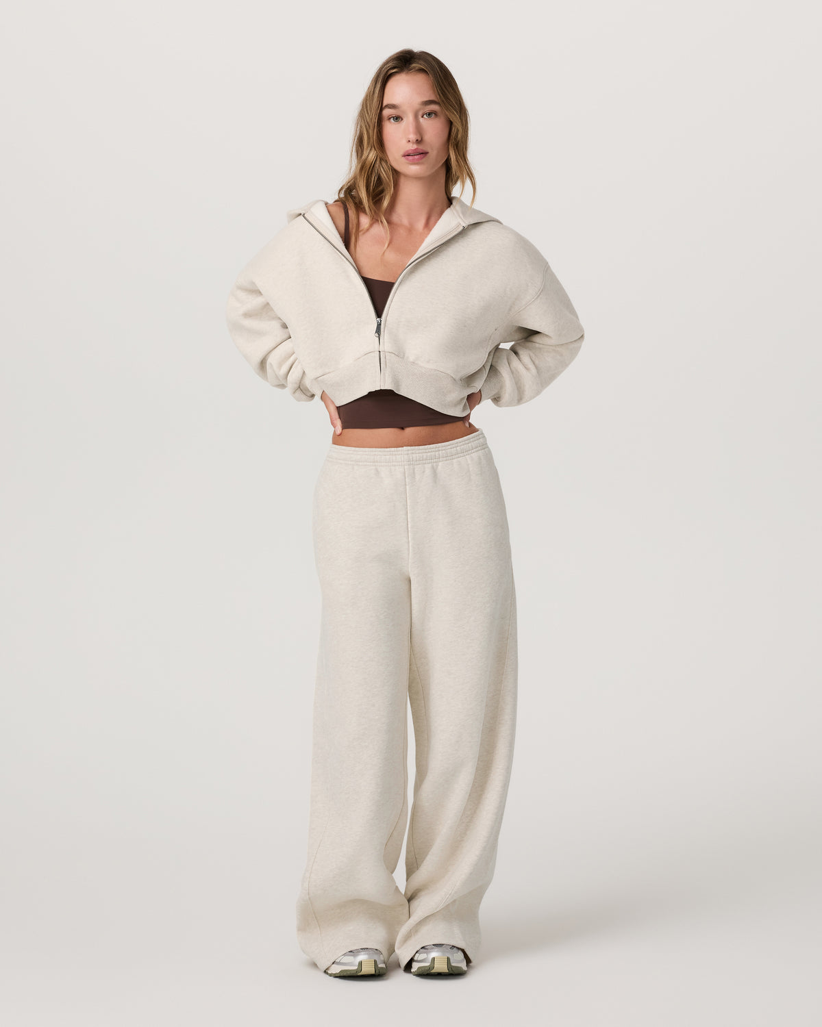 Women's Restore Ultra Wideleg Sweatpant Bone Heather - Image 4