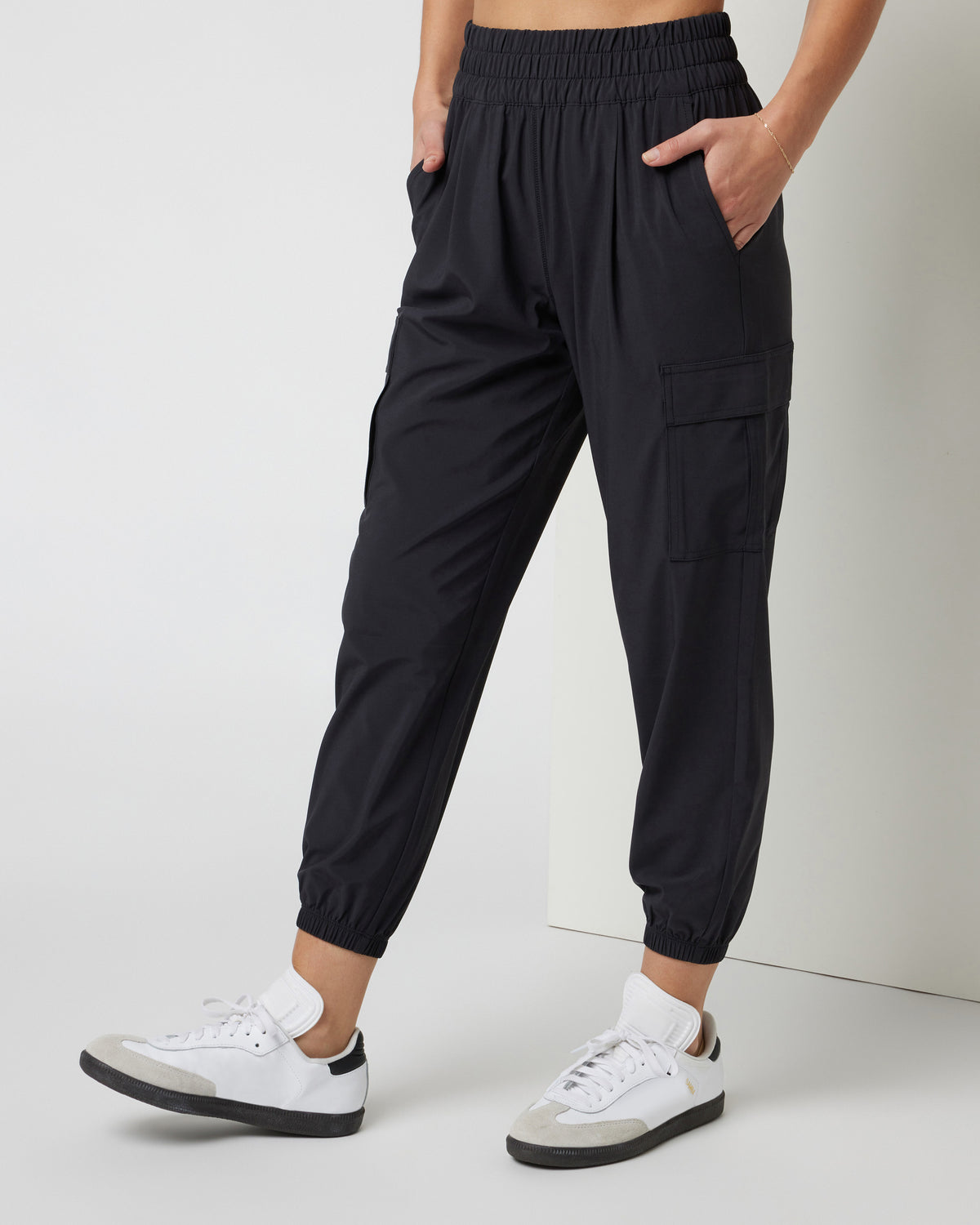 Villa Cargo Jogger Women's Black Cargo Jogger Pants