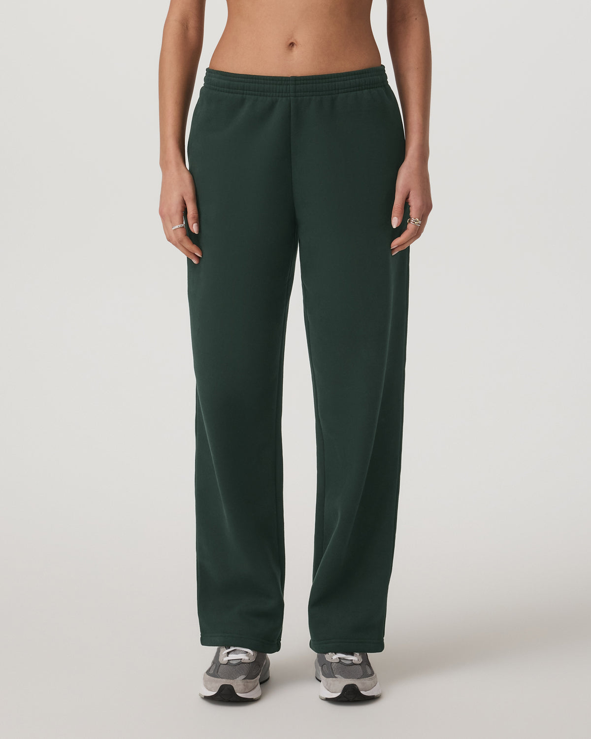 Women's Restore Straight Leg Sweatpant - Long Evergreen