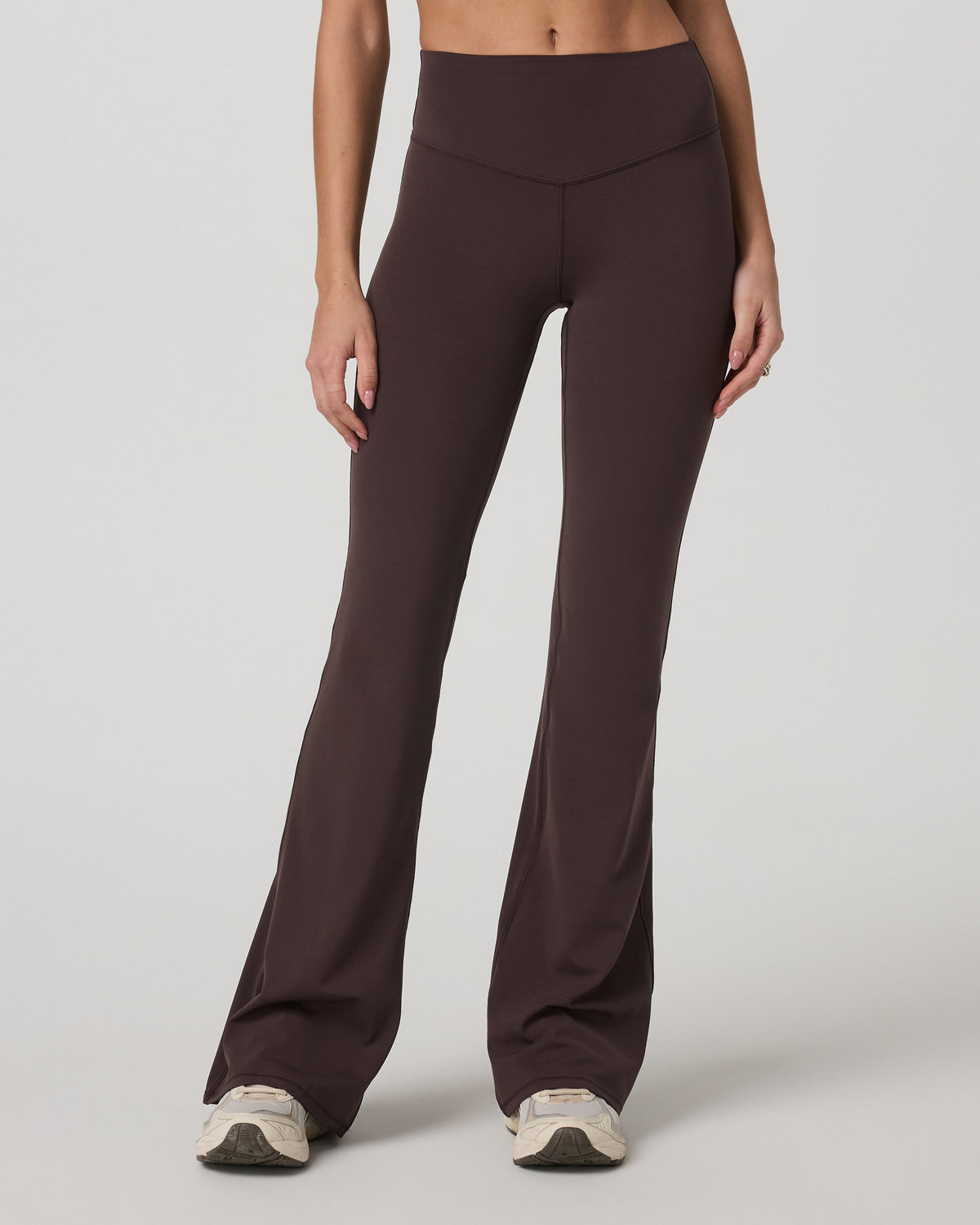 Vuori AllTheForm? Flare Women's French Roast Flare Leggings