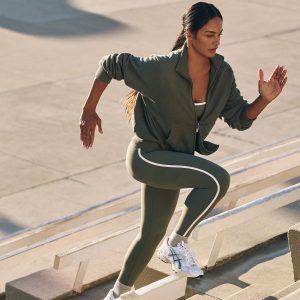 Vuori AllTheFeels? Corset Legging Women's Agate Green Leggings