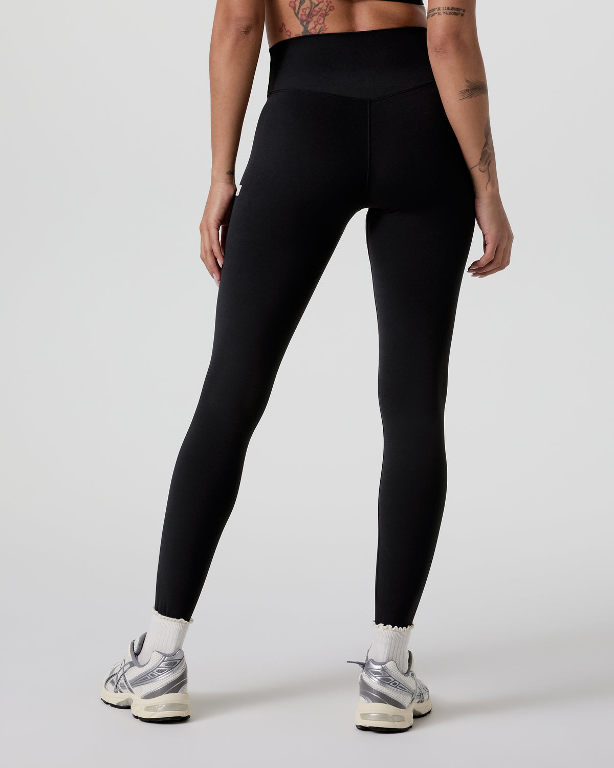 Vuori AllTheForm? Legging Black - Image 4
