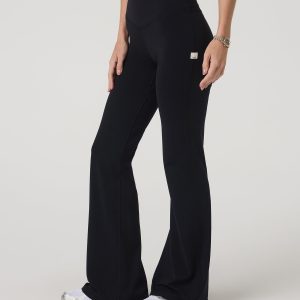 Vuori AllTheForm? Flare Women's Black Flare Leggings