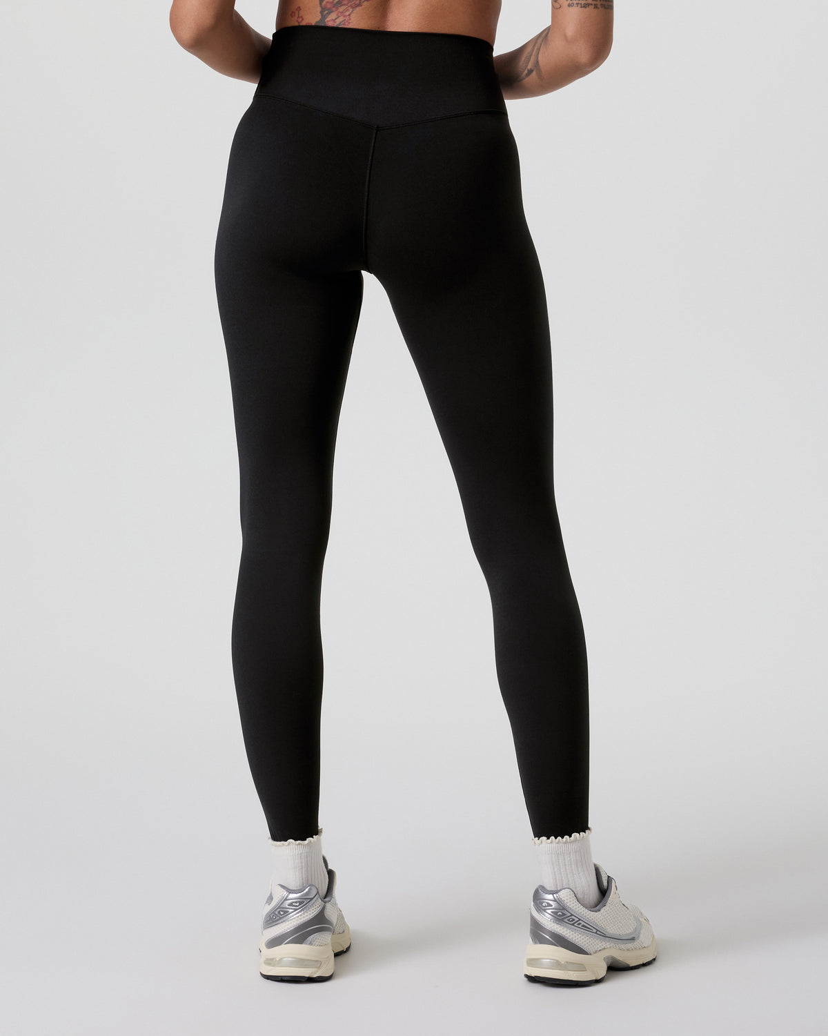 Vuori AllTheForm Legging - Long Black - Image 3