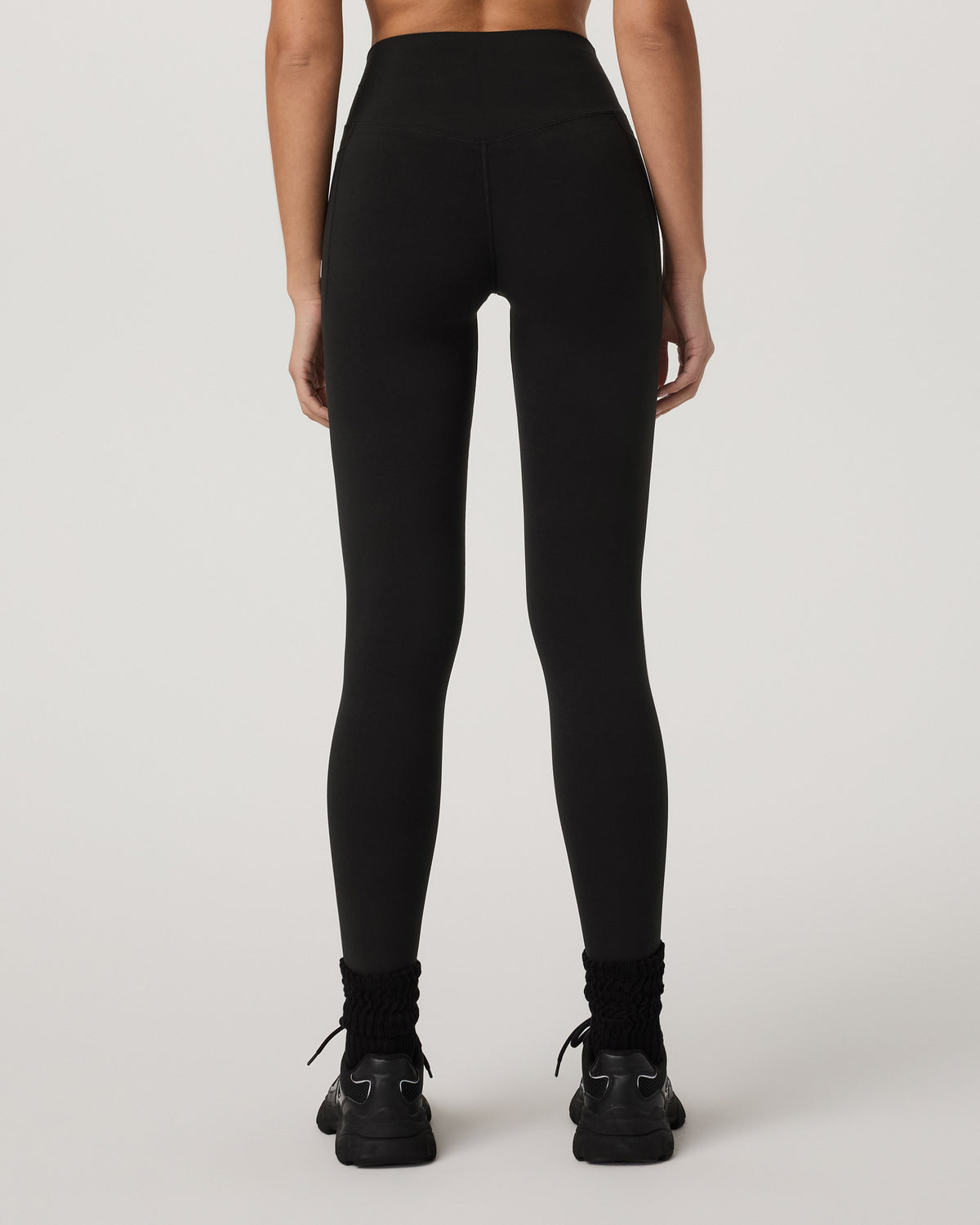 Vuori AllTheForm? Pocket Legging Black Leggings - Image 3