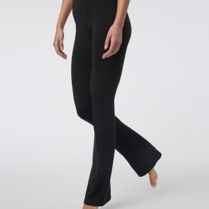 Vuori AllTheFeels? Slim Flare - Short Black