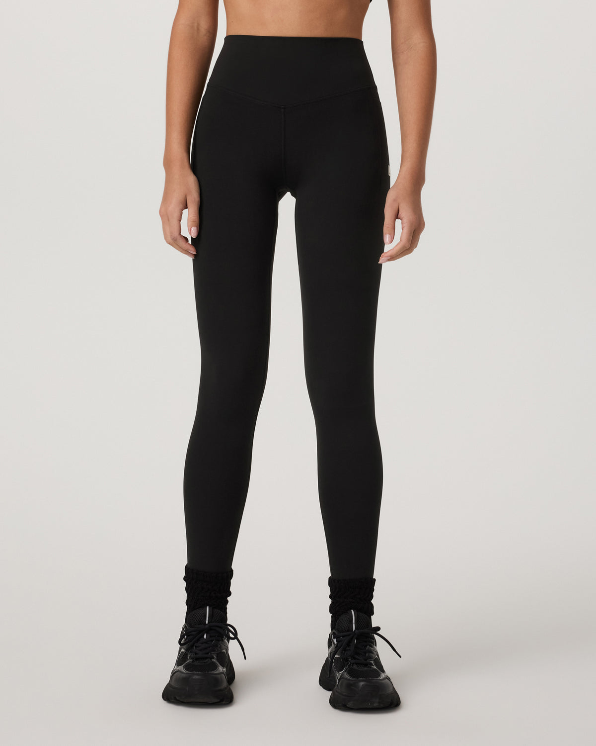 Vuori AllTheForm? Pocket Legging - Short Black Leggings
