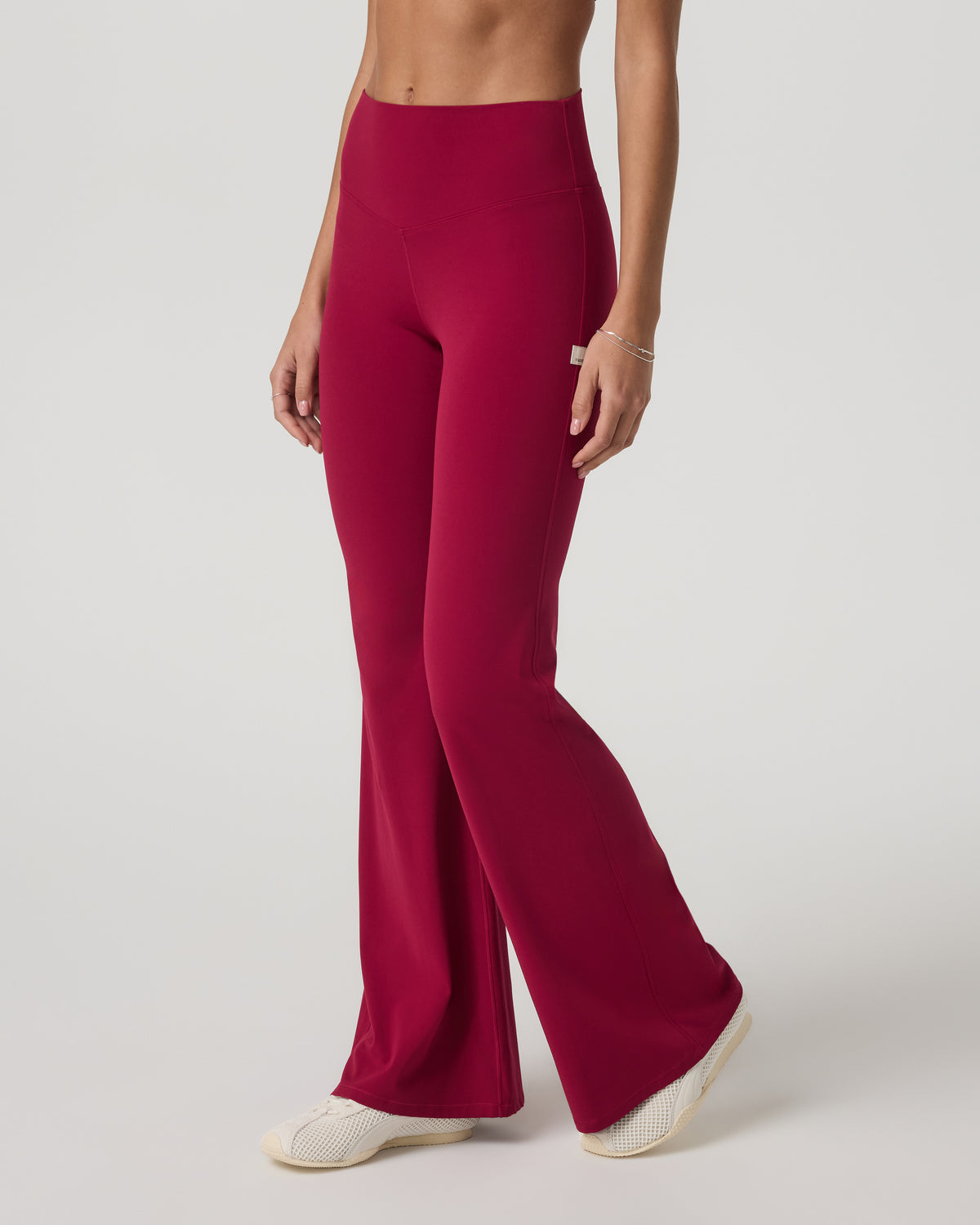 Vuori AllTheForm? Flare - Short Strawberry Leggings