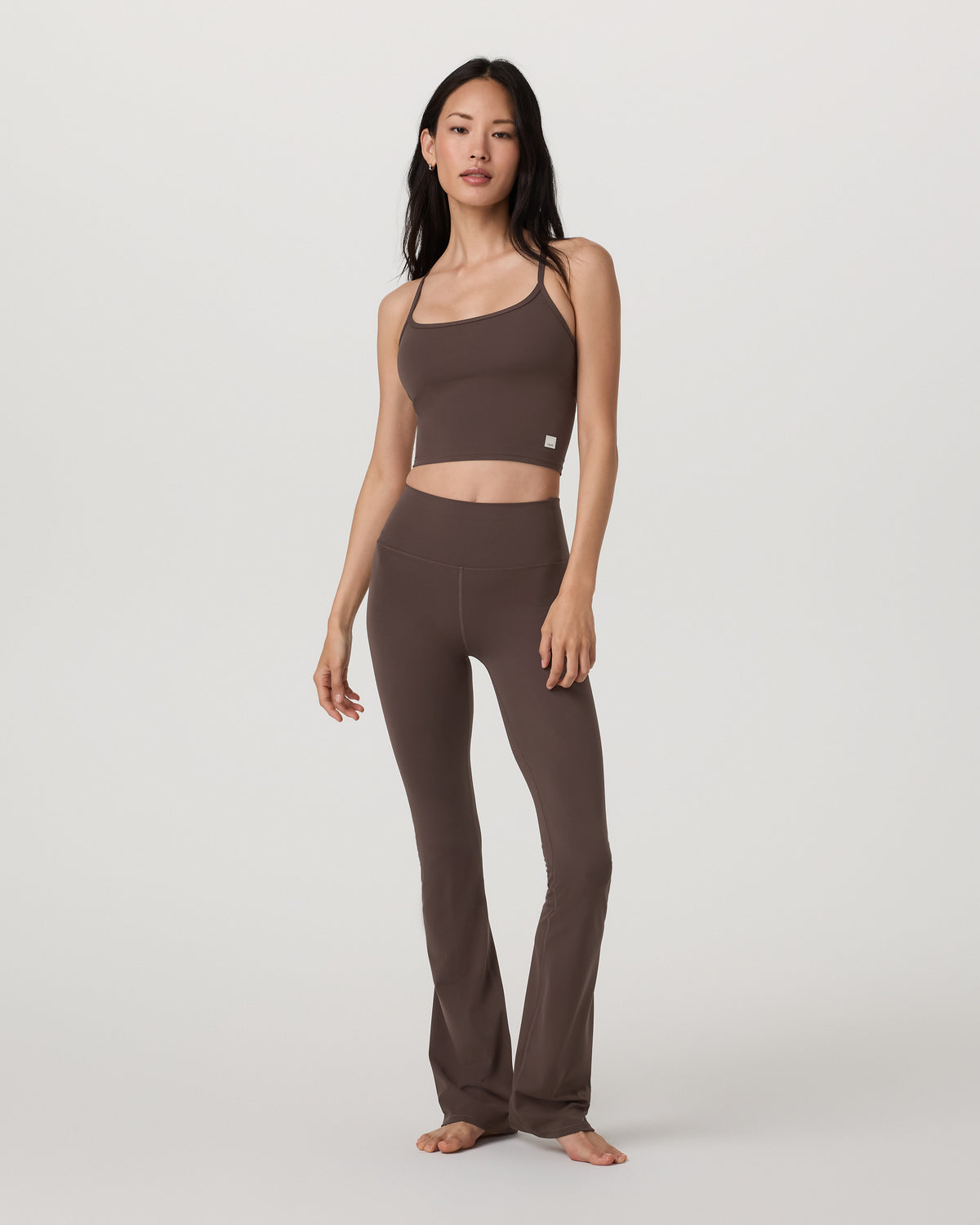 Vuori AllTheFeels? Slim Flare Women's Java Leggings - Image 2