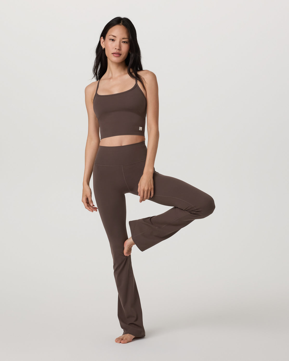 Vuori AllTheFeels? Slim Flare Women's Java Leggings - Image 6