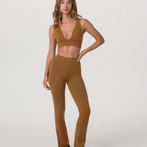 Vuori AllTheFeels? Slim Flare Women's Rum Leggings