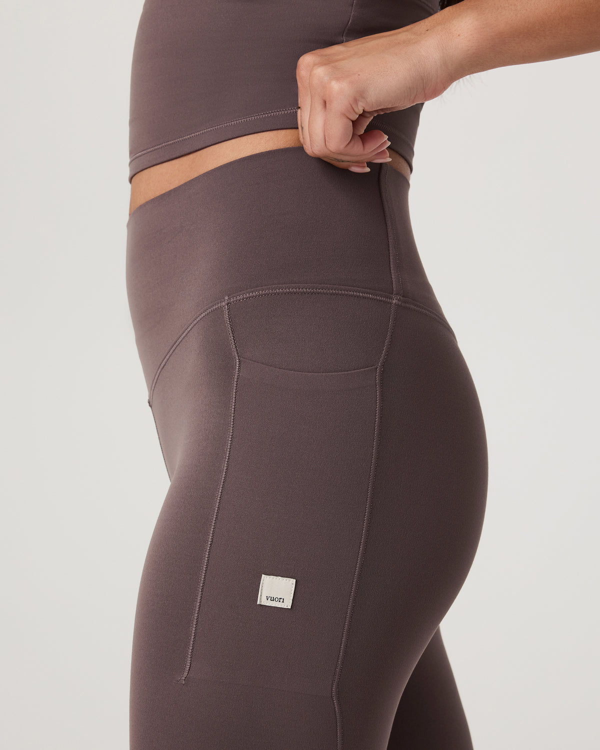 Vuori AllTheForm? Pocket Legging Huckleberry Leggings - Image 2