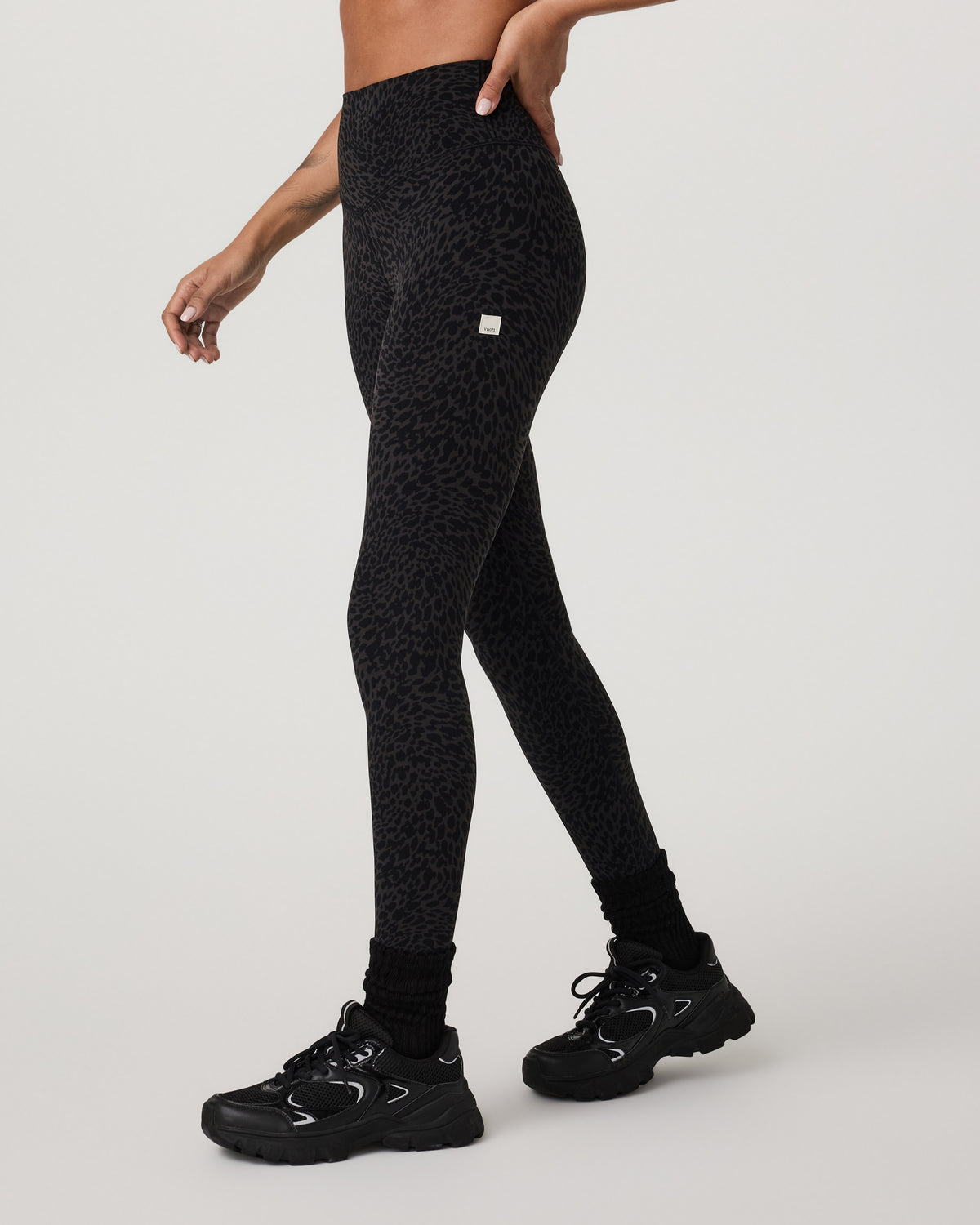 Vuori AllTheForm? Legging Black Blurred Torrent Legging - Image 5