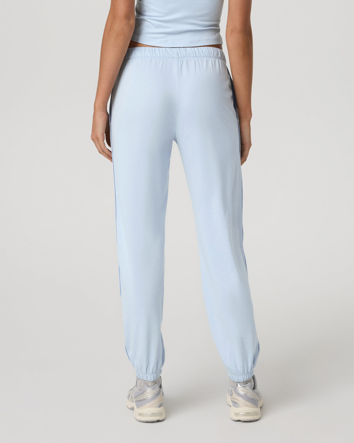 Women's Halo Modern Sweatpant Soft Sky Heather - Image 3