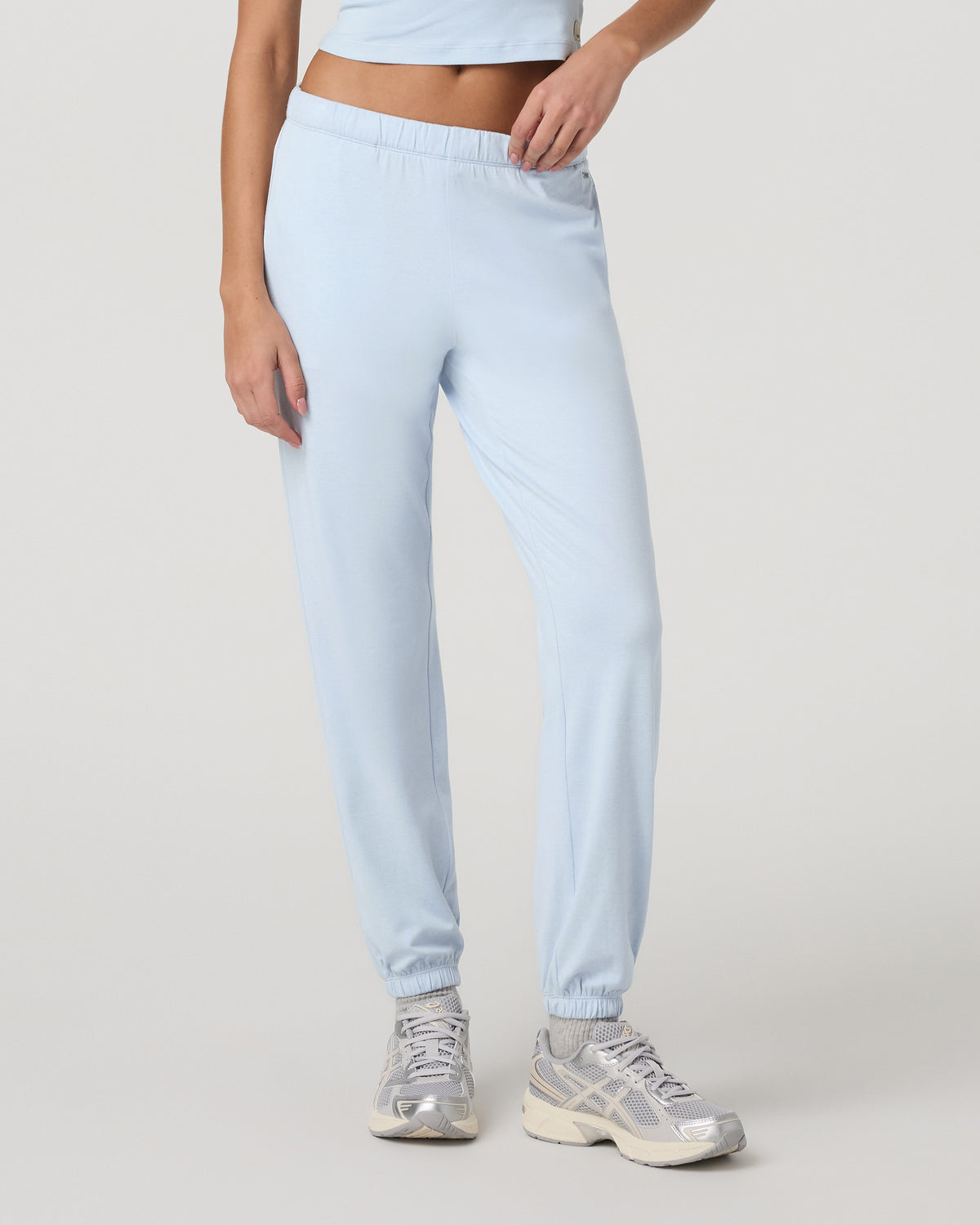 Women's Halo Modern Sweatpant Soft Sky Heather - Image 5