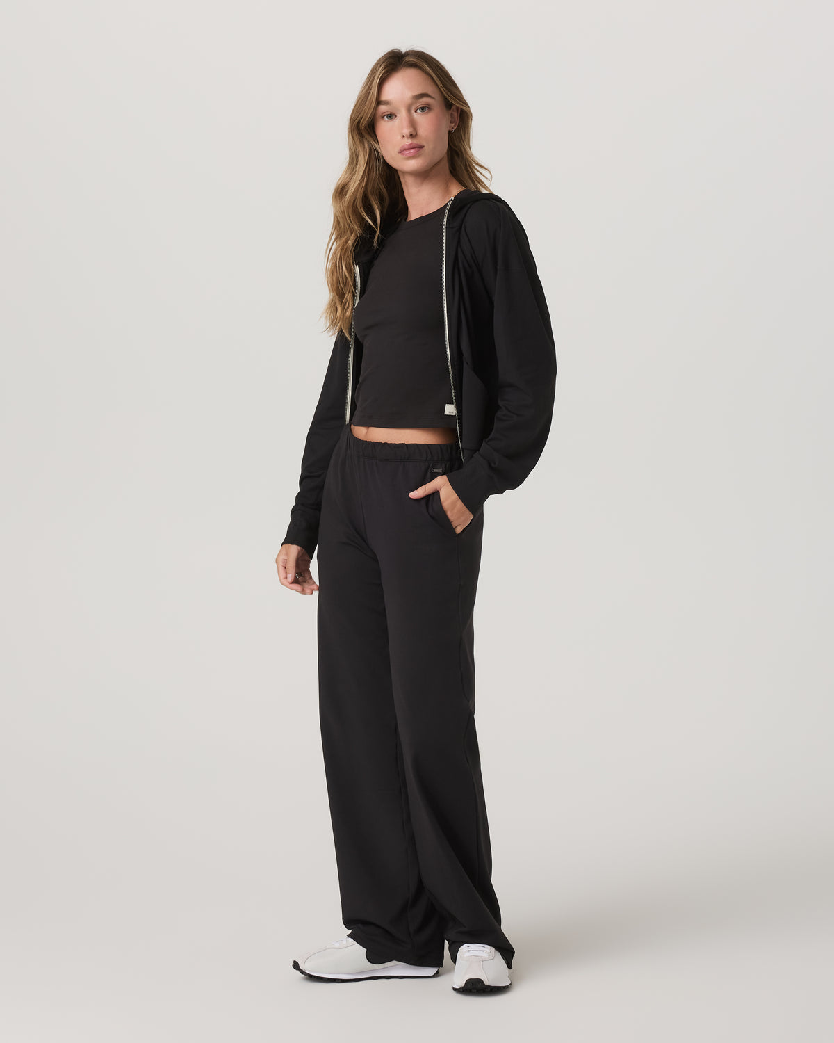 Women's Halo Modern Strght Leg Pant - Short Solid Black - Image 4
