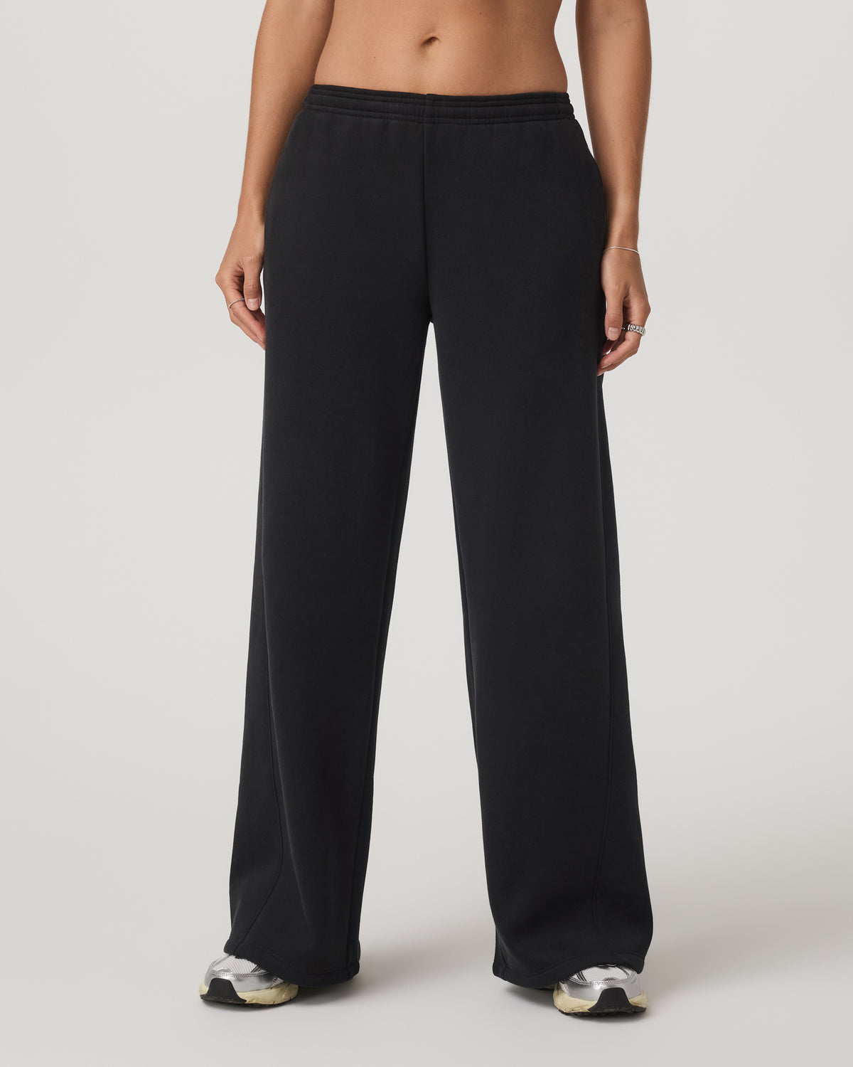 Women's Restore Ultra Wideleg Sweatpant Washed Black