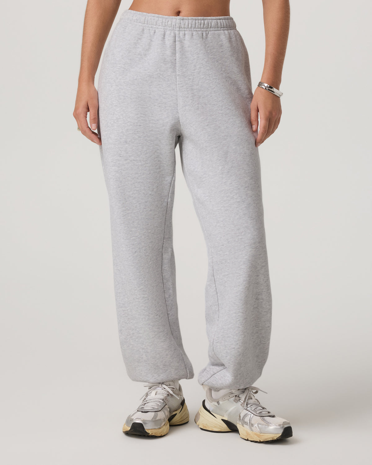 Women's Restore Classic Sweatpant Pale Grey Heather - Image 4
