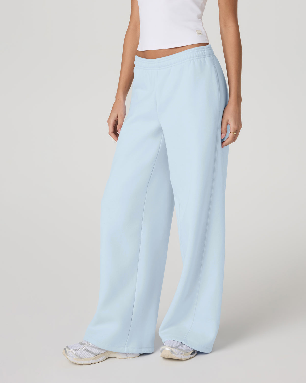 Restore Ultra Wideleg Sweatpant Soft Sky - Image 2