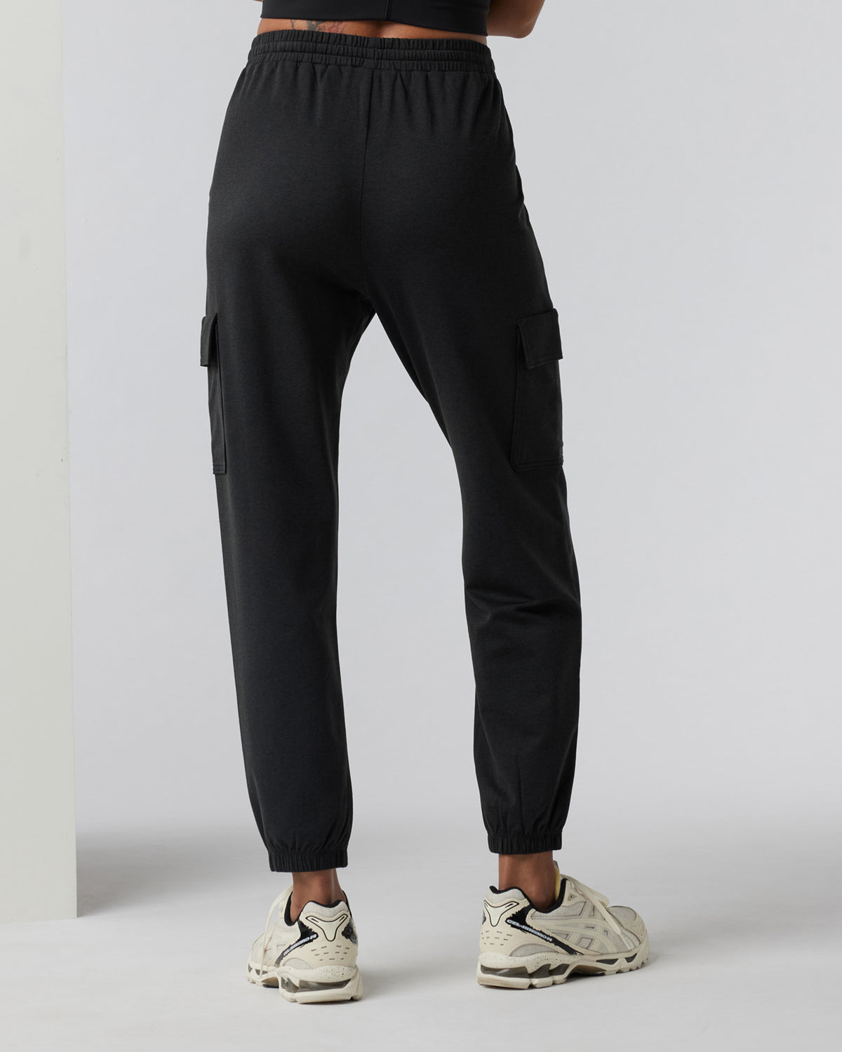 Boyfriend Cargo Sweatpant Black Heather Sweatpants - Image 3