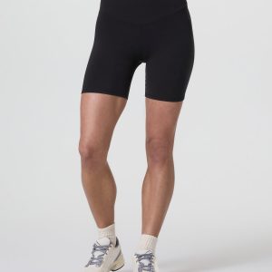 Vuori AllTheForm? Short 6" Black