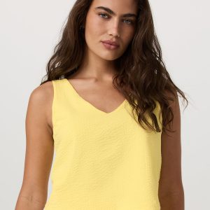 Villa Textured Crop Tank Sunlight