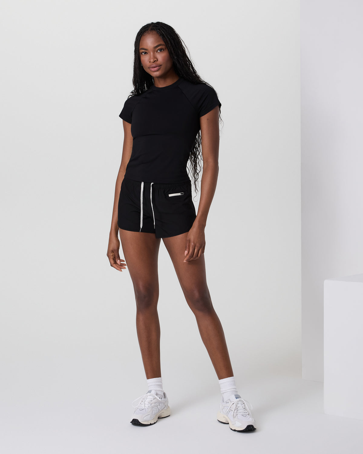 Short Sleeve Seamless Surge Tee Black - Image 4