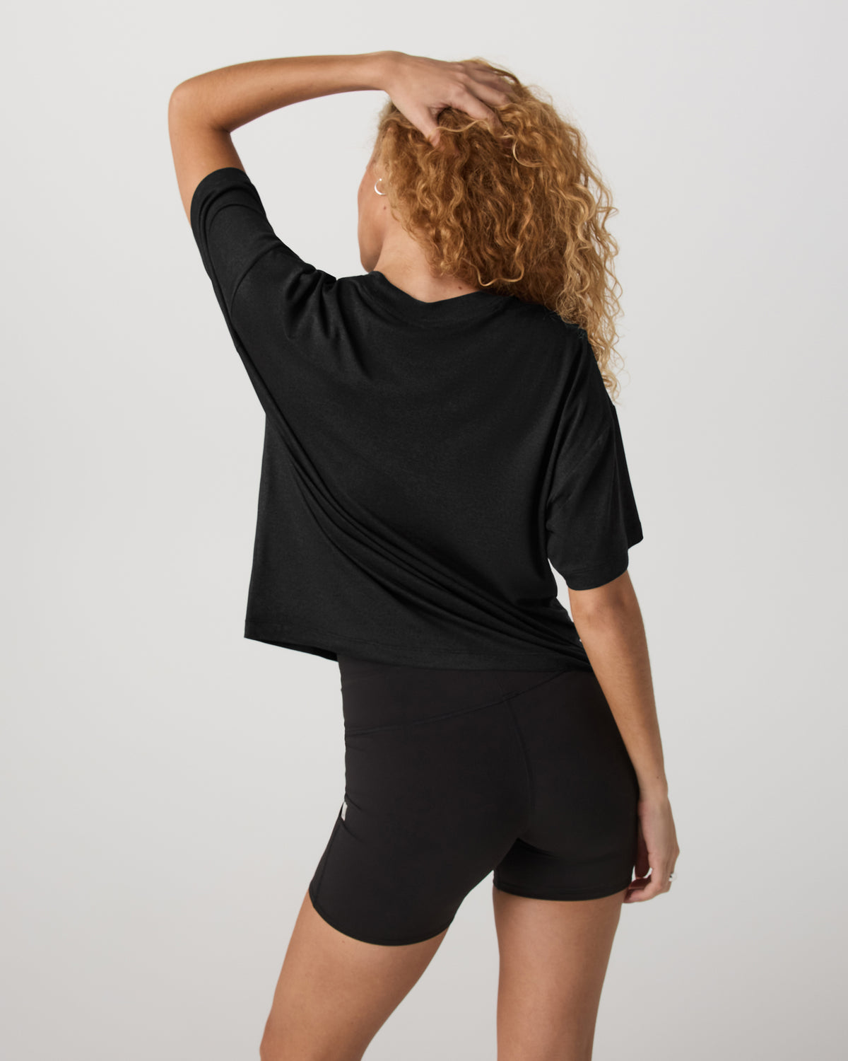 Energy Long Tee Women's Black Heather Fitness Tee Shirt - Image 3
