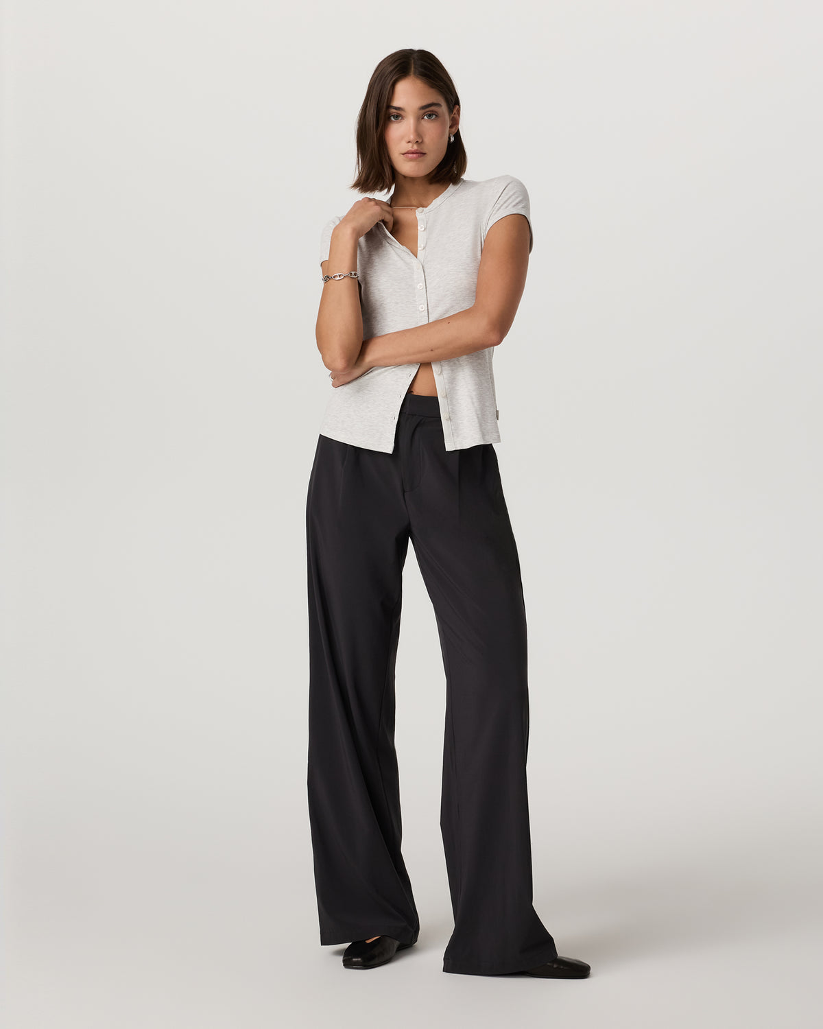 Women's Short Sleeve Pose Button Up White Heather Grey - Image 2