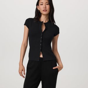 Short Sleeve Pose Button Up Women's Black Crewneck| Vuori