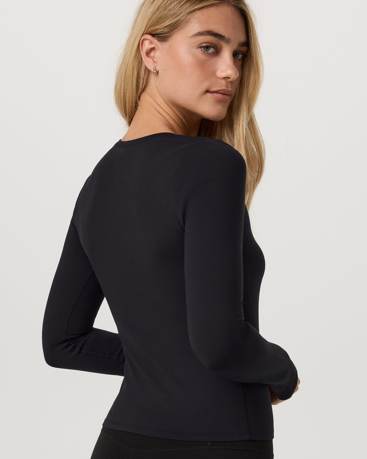 Women's Long Sleeve Halo Essential Scoop Solid Black - Image 3