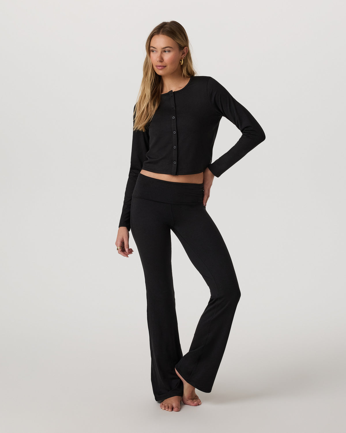 Halo Cardigan 2.0 Black Heather - Image 4