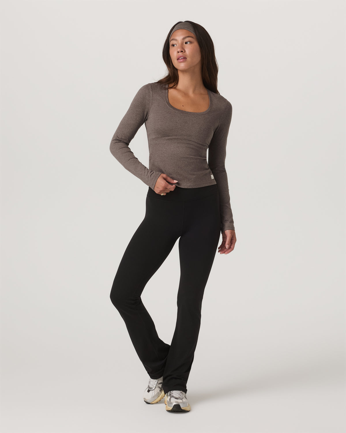 Women's Long Sleeve Halo Essential Scoop Chia Heather - Image 2