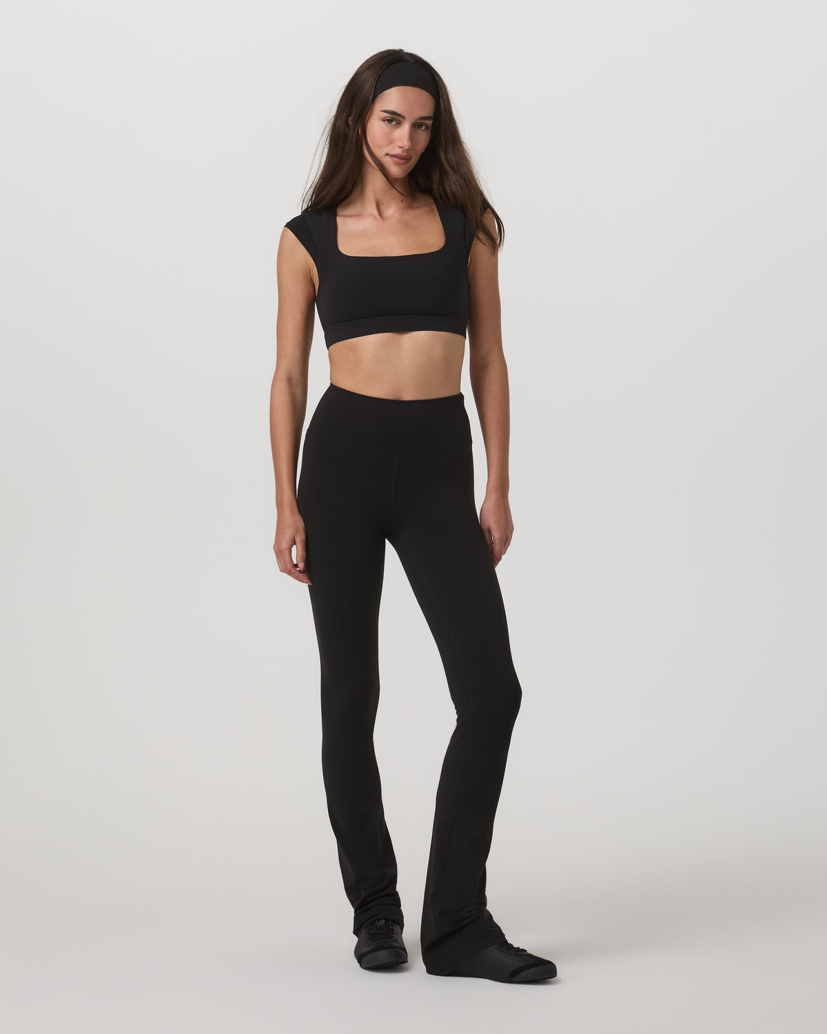 Vuori AllTheForm? Short Sleeve Bra Women's Black Sports Bra - Image 4