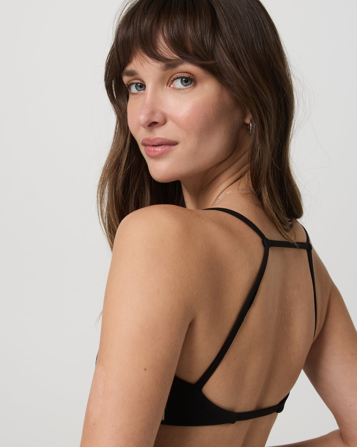 Vuori AllTheFeels? Strappy Back Bra Women's Black Sports Bra - Image 2