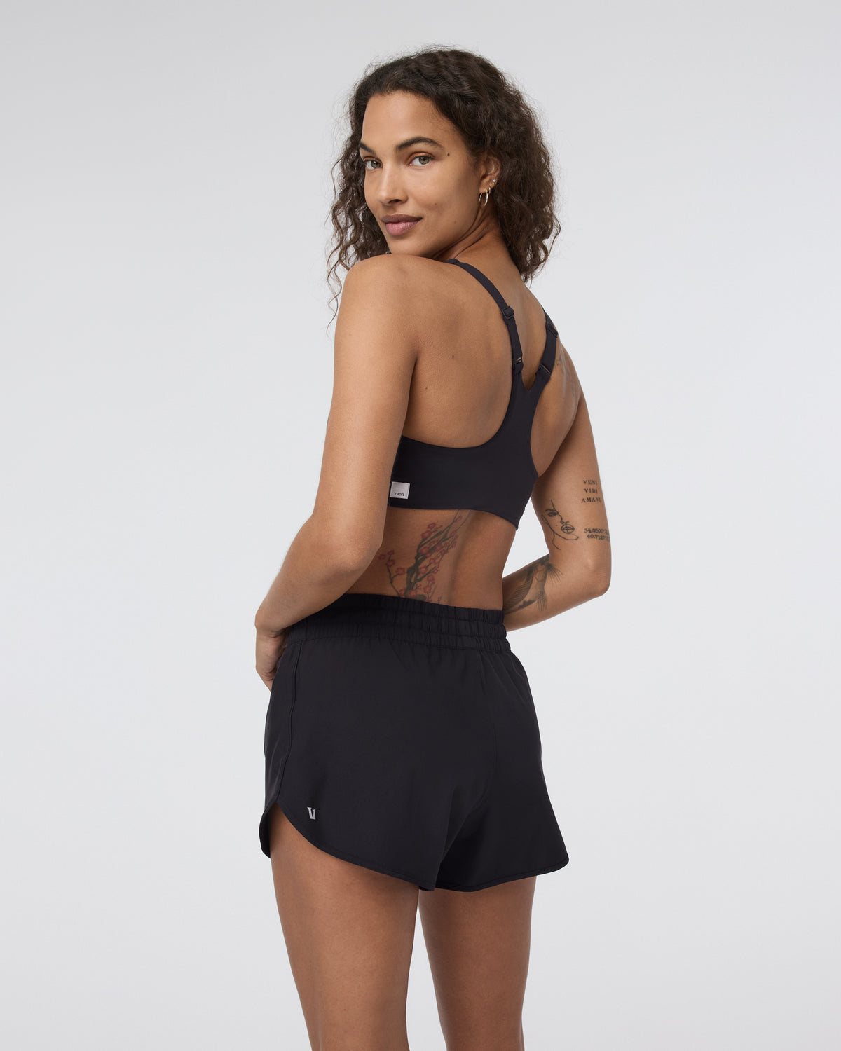 Dynamic Bra Black Medium Support Sports Bra - Image 4