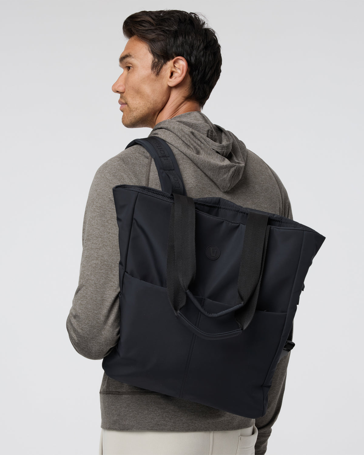 V1 Convertible Tote Bag 2.0 Black - Image 2